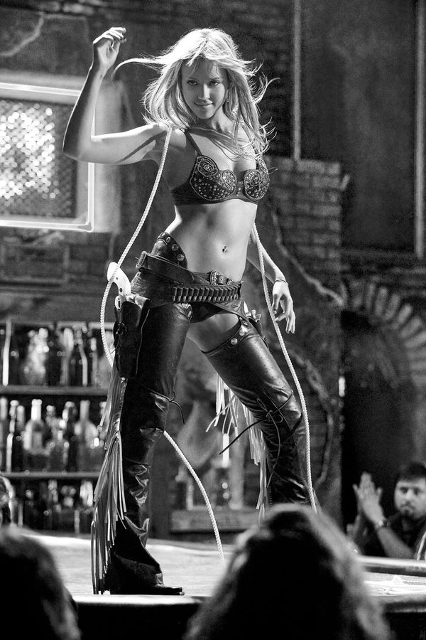 Božská Jessica Alba slavila narozeniny v bikinách: Striptérku v Sin City by mohla hrát i po dvaceti letech! - fotka 1/1
