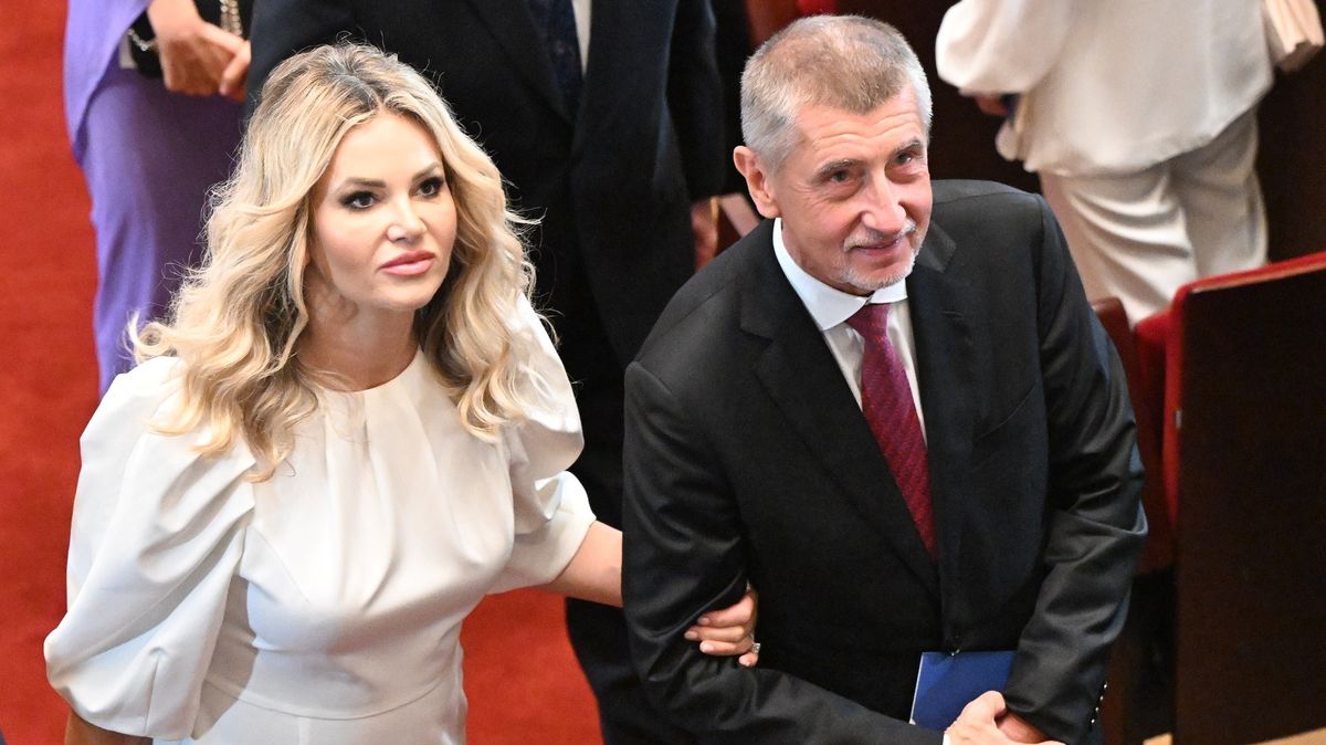 Kdo doprovázel Babiše na inauguraci slovenského prezidenta? Krásná Monika dělala parádu s kabelkou za 150 tisíc