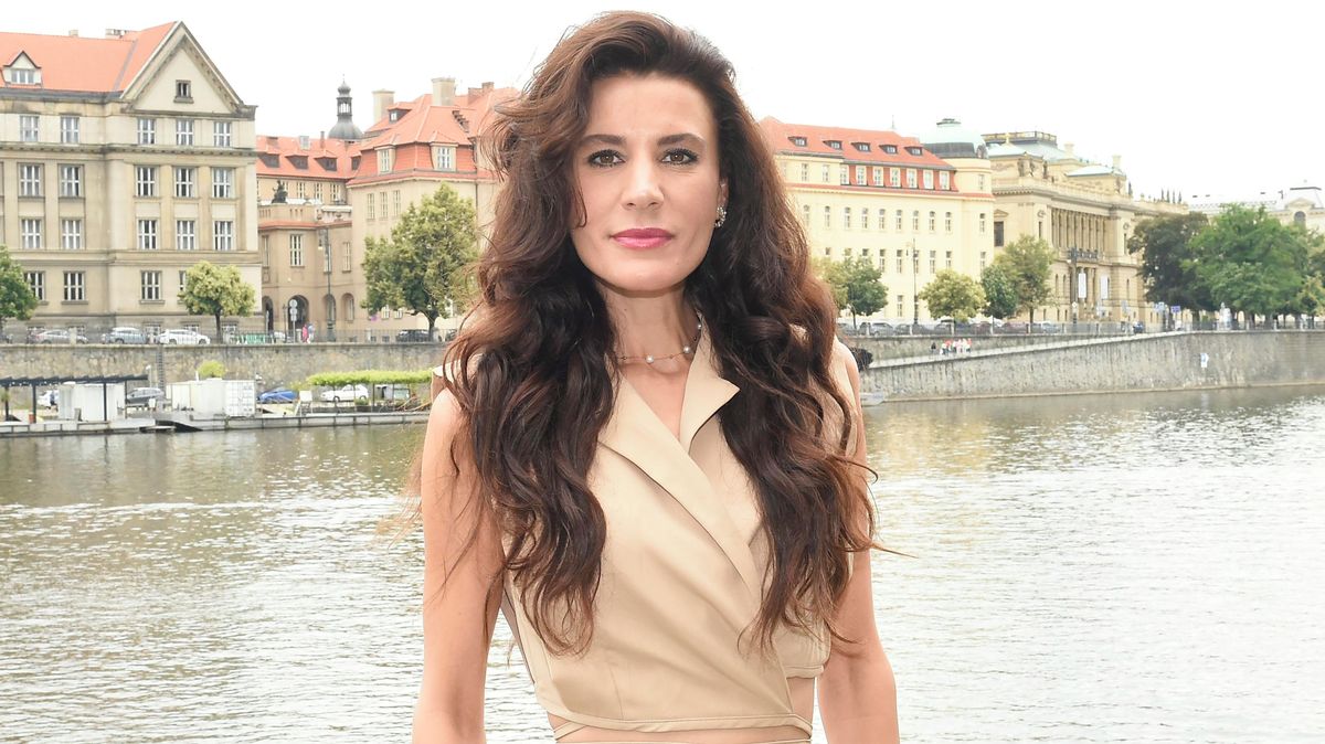 Moderátorka Naked Attraction Timková se ukázala úplně nahá! Tentokrát bez jakékoliv cenzury