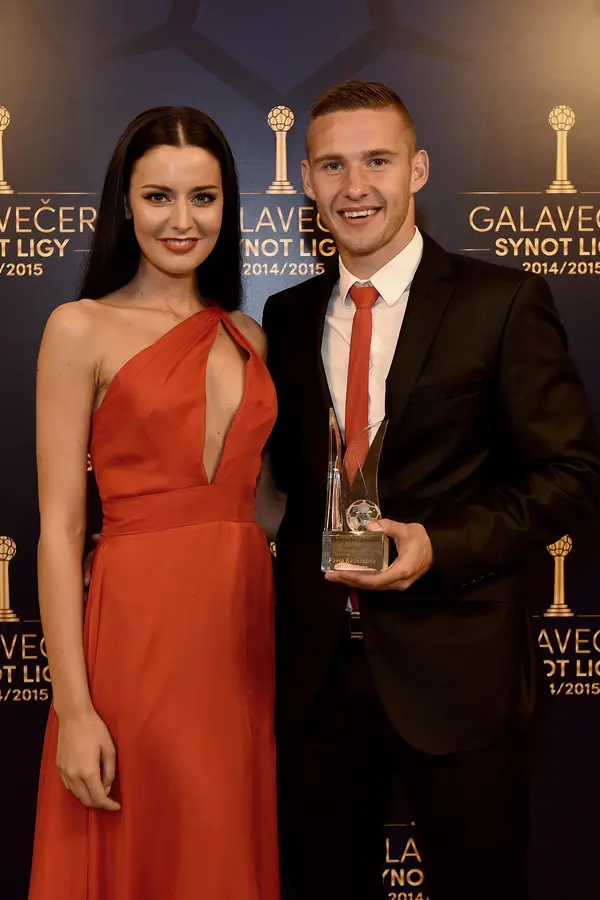 V Hoffenheimu po letech„zametli“ s fotbalistou Kadeřábkem. Manželka Tereza, vítězka Miss, v šoku: Možná se rozepíšu víc - fotka 1/1