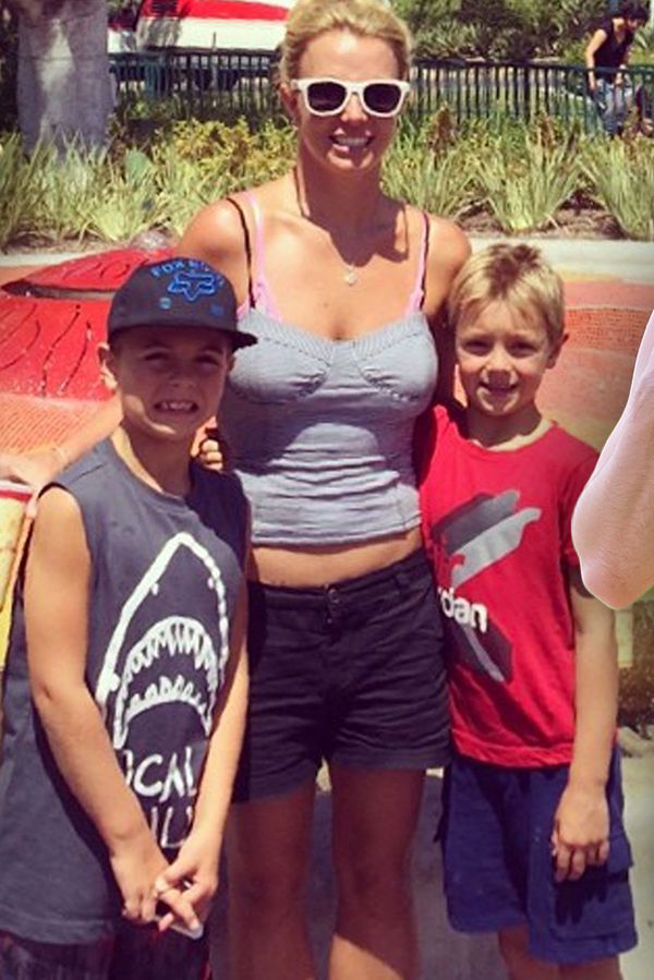 Syny Britney Spears byste nepoznali: S otcem se odstěhovali na Havaj a takhle si užívají v tropickém ráji - fotka 1/1