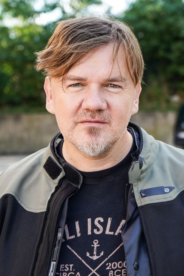 Michal Hrůza přišel o milovaného tátu! Kvůli hluku se s ním nemohl veřejně rozloučit - fotka 1/1