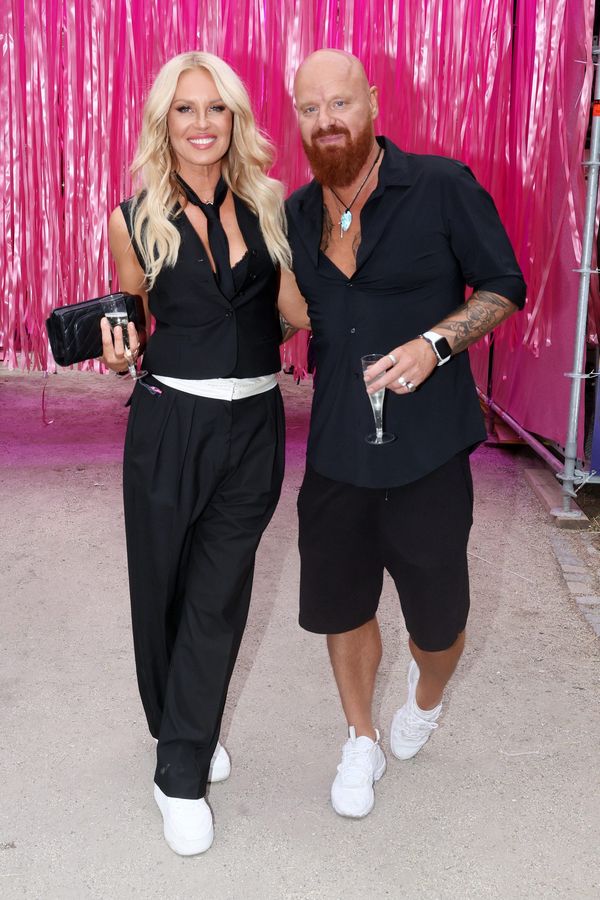 Stal se z něj dospělý chlap! Manžel Simony Krainové se pochlubil nejstarším synem. Karel Vágner sdílel dojemná slova  - fotka 1/1