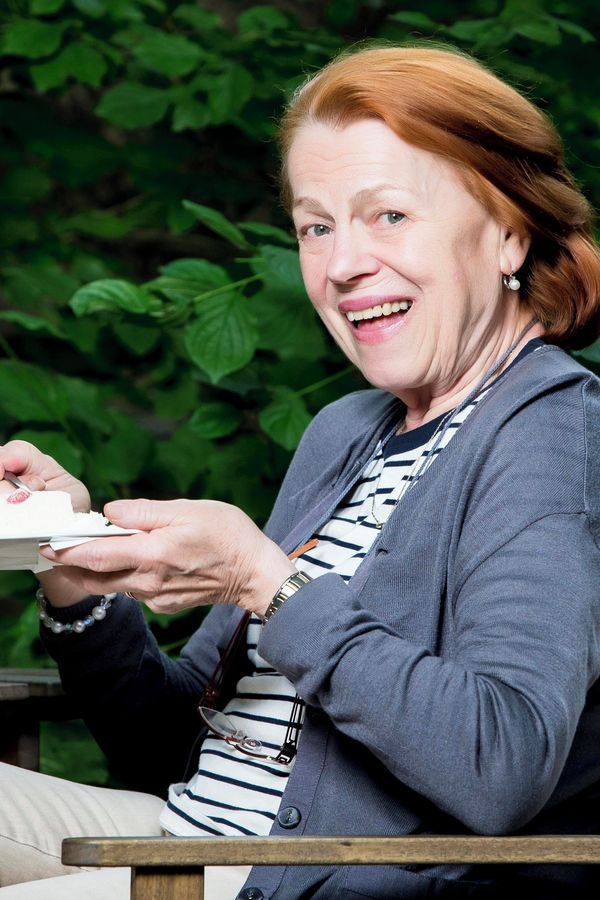 Maminka porodila Ivu Janžurovou cestou do kuchyně. Za to, že chtěla být herečkou, jí dala facku - fotka 1/1