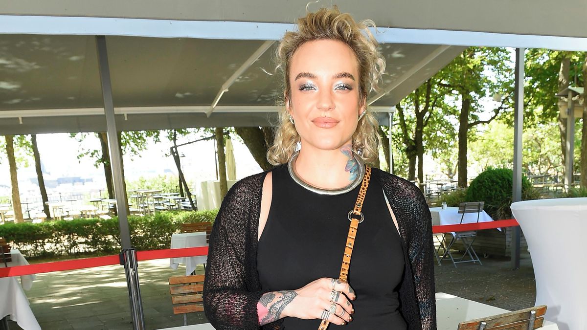 Vizážistka Ewy Farne a Dagmar Havlové se stala maminkou. Hned po porodu se pochlubila rozkošnou dcerou