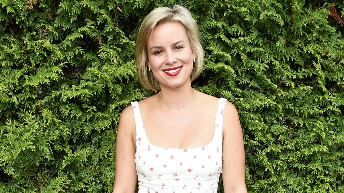 Odporná a arogantní herečka, šereda! Patricie Pagáčová v úchvatných šatech terčem hejterů. Na některé sama ukázala