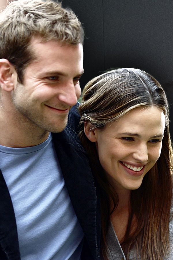 Bradley Cooper se po dvaceti letech setkal s kolegyní z Alias Jennifer Garner. Byli by nádherný pár, co říkáte? - fotka 1/1