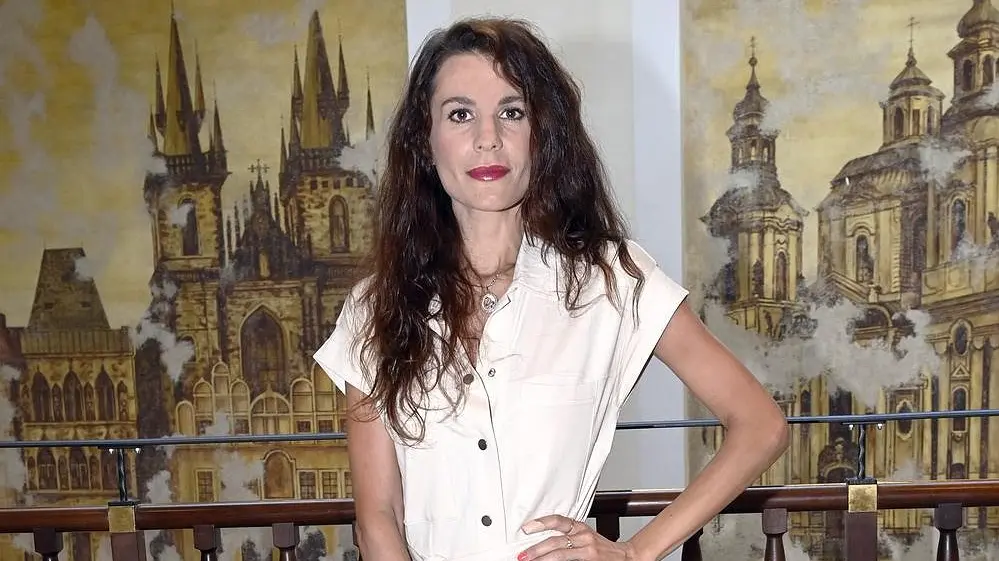 Takhle umí dovádět Monika Timková! Navlékla titěrné bikiny, které při hrátkách v bazénu skoro nic nezakryly