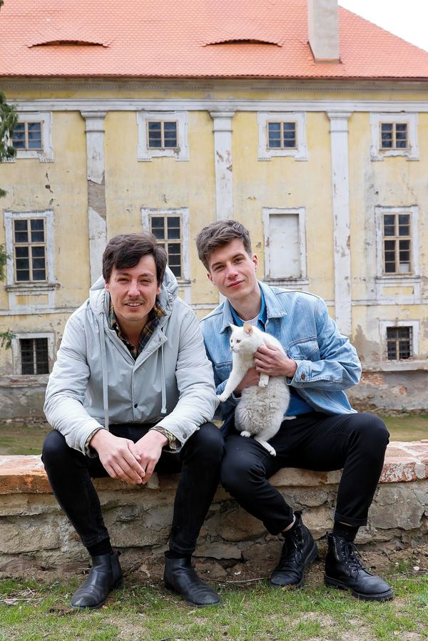 Návrat Krejčíka a Stropnického na zámek. Matěj sdílel společnou fotku, fanoušci mají jasno: Snad vám to už vyjde navždy! - fotka 1/1