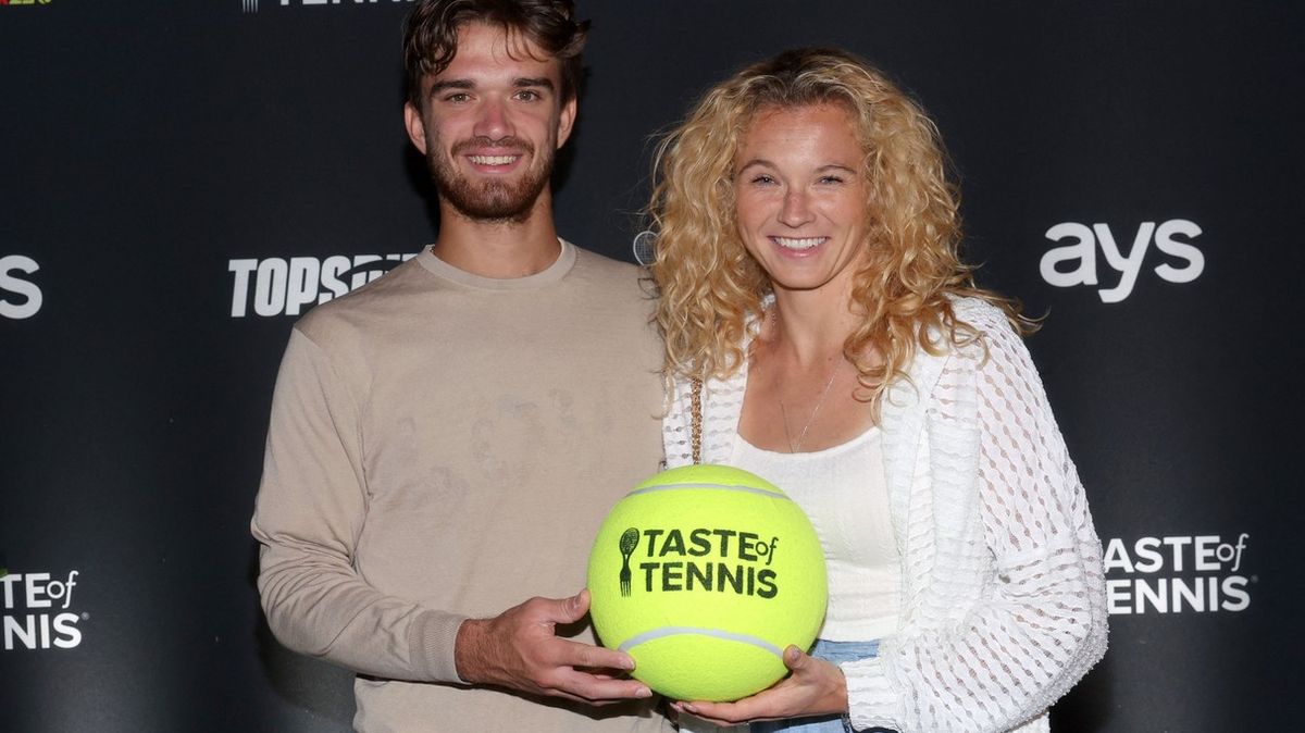 Po třech letech konec vztahu: Wimbledonská vítězka a nejlepší český tenista se rozešli