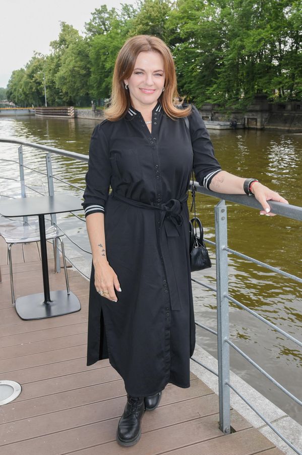 Marta Jandová vyrazila do hor: Zpěvačka ukázala dechberoucí přírodu a zcela výjimečně i luxusní tělo v plavkách! - fotka 1/1