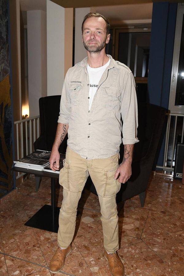 Lukáš Langmajer šel pod kudlu. Kvůli zdravotním problémům v obličeji neviděl a takhle po zákroku skončil - fotka 1/1