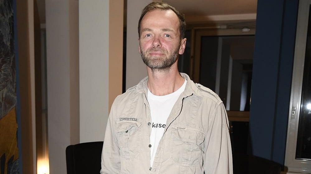 Lukáš Langmajer šel pod kudlu. Kvůli zdravotním problémům v obličeji neviděl a takhle po zákroku skončil