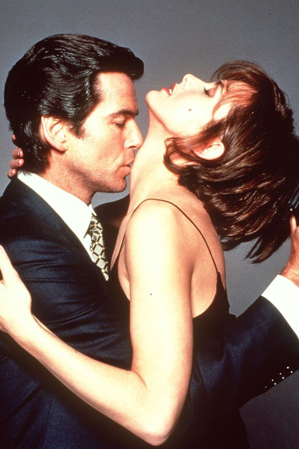 Podívejte, jak dnes vypadají krásné Bond girls z devadesátek. A tady jsou dvě žhavé adeptky na účinkování v novém díle - fotka 1/1