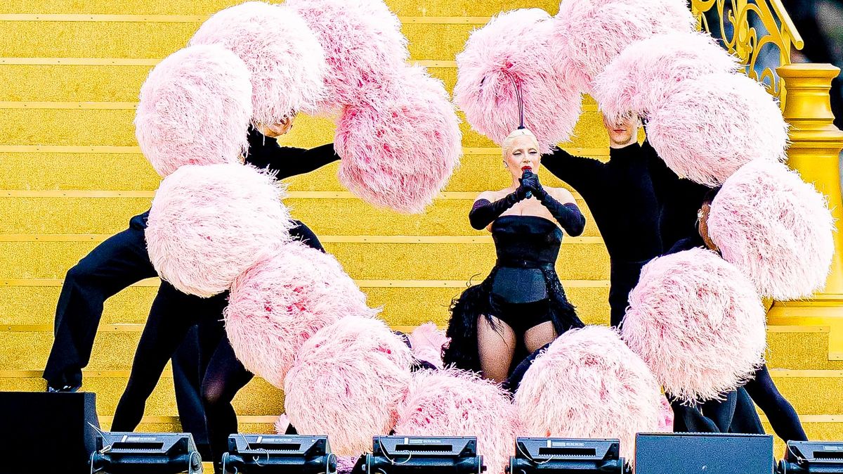 Zahájení olympiády v Paříži: Kabaretní Lady Gaga, cukrová panenka Ariana Grande i sexy Serena Williams