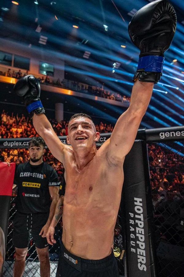 Útok na koupališti a další násilí: Mawar má trest odpykán. Růžička byl po 17 měsících propuštěn z vězení  - fotka 1/1