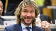 Skoro jak Burešová a Sagan. Pavel Nedvěd se v centru Prahy tulil k neznámé ženě. Podivné vysvětlení i reakce Dary Rolins