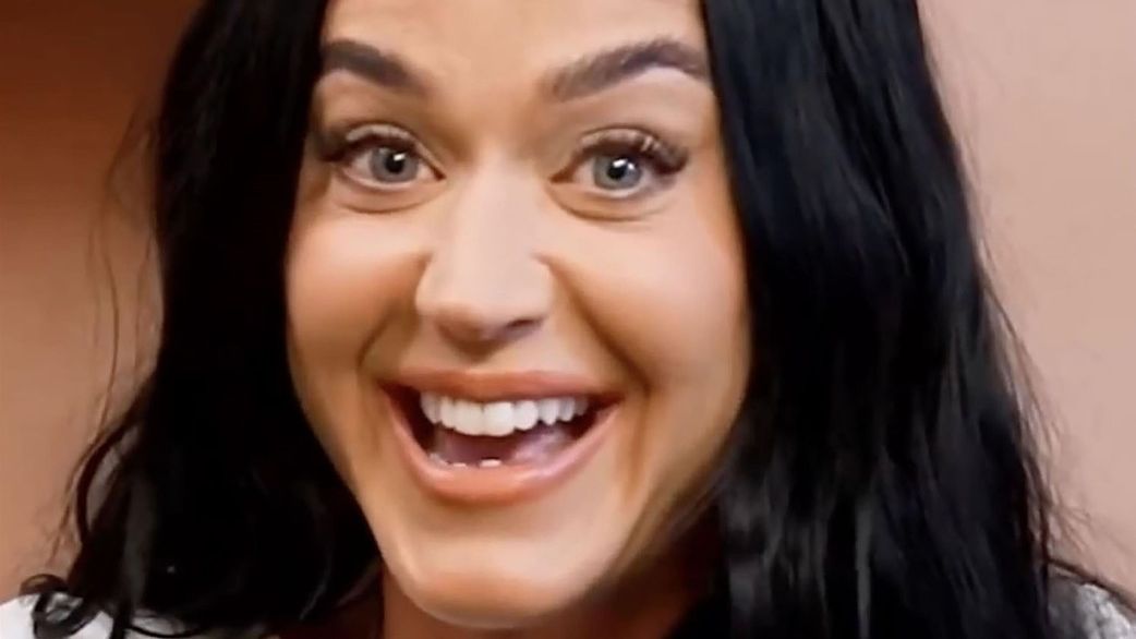 Orální sex za umyté nádobí: Katy Perry šokovala tím, jak odměňuje Orlanda Blooma za domácí práce