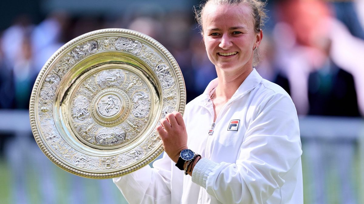 Je mladý trenér i její partner? Wimbledonská vítězka Krejčíková rozvířila spekulace odpovědí fanouškovi