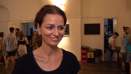 Adela Gondikova Oslavila 47 Narozeniny Jak Si S Manzelem Jirim Langmajerem Uzili Vecer A Co Herecka Dostala Televizeseznam Cz