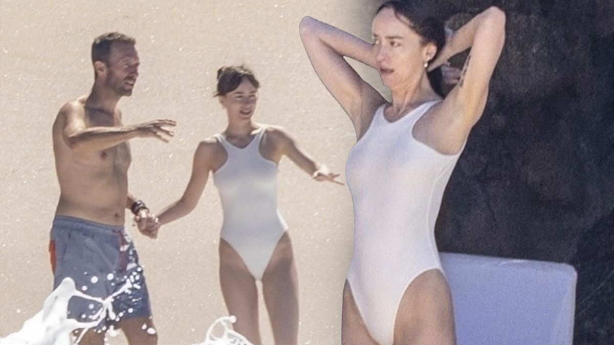 Dakota Johnson ukázala skvostné tělo v plavkách. S Chrisem Martinem utekla na pláž po posledním natočeném propadáku!