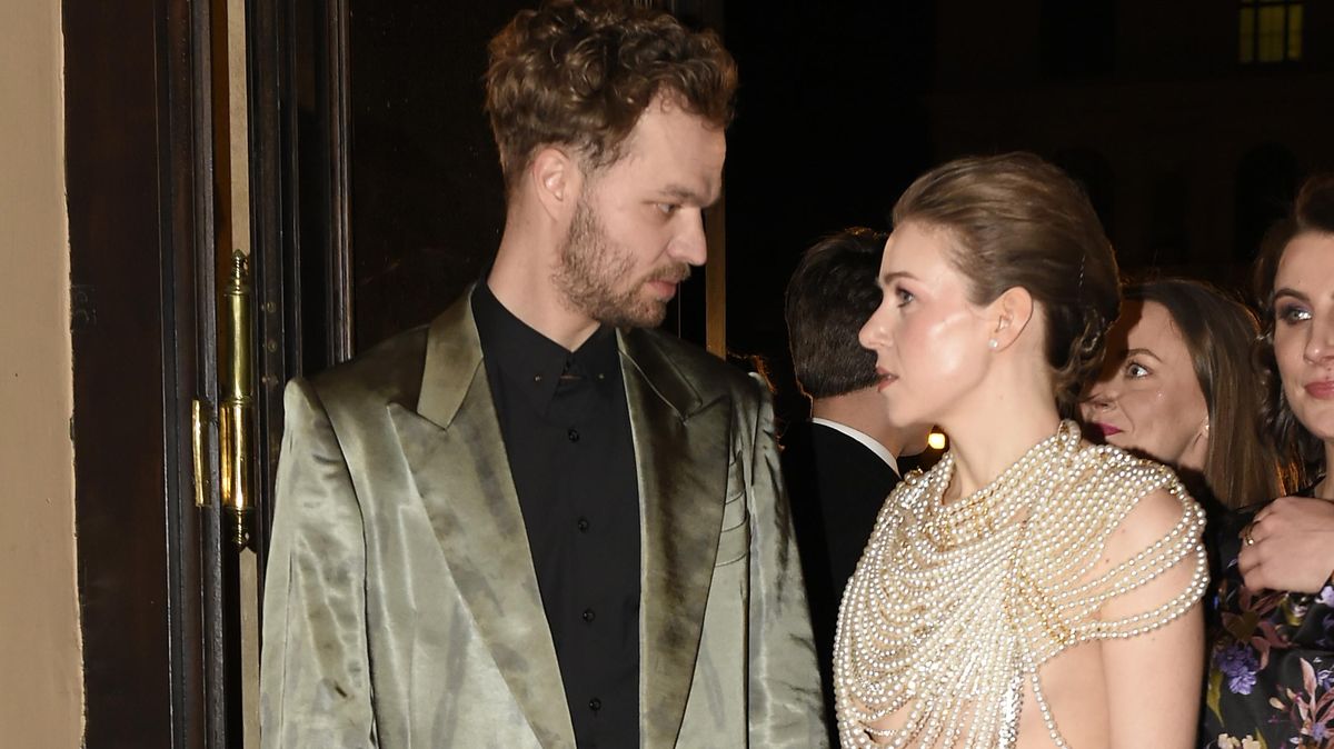 Tajná silvestrovská svatba: Hvězda Táty v nesnázích si vzala herce, který jde z role do role. Měli hodně zajímavé modely