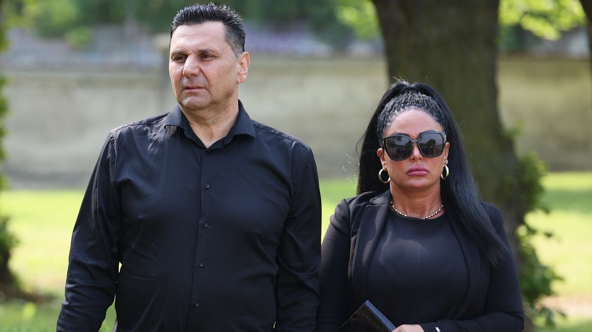 Striptýz v hampejzu, milenka a veselka za milion: Marie Růžičková šokovala tím, kolik stála svatba s hokejovým trenérem