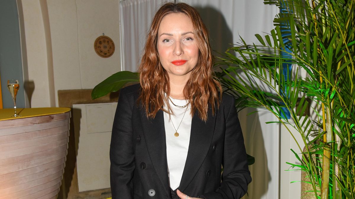 Těhotná Veronika Arichteva se ukázala v plavkách: Poprvé nemusím na pláži zatahovat břicho, libuje si