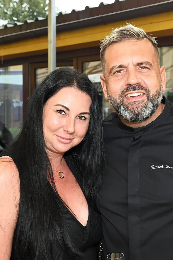 Drsné nadávky nemocné dceři. Jsi hnusná, tlustá a blbá! Exmanželka Radka Kašpárka promluvila. Už nebudu mlčet! - fotka 1/1