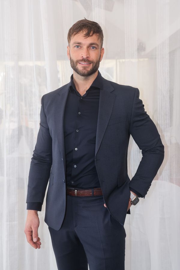 Dámy, pozor! Bývalý úřadující král krásy pověsí modeling na hřebík. Našel se totiž v nové profesi - fotka 1/1