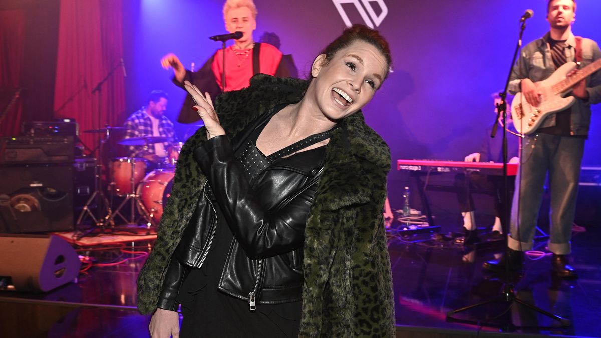 Rozjetá Denisa Nesvačilová i nová láska mladinké muzikálové krásky: Na tomto křtu se pořádně pařilo!