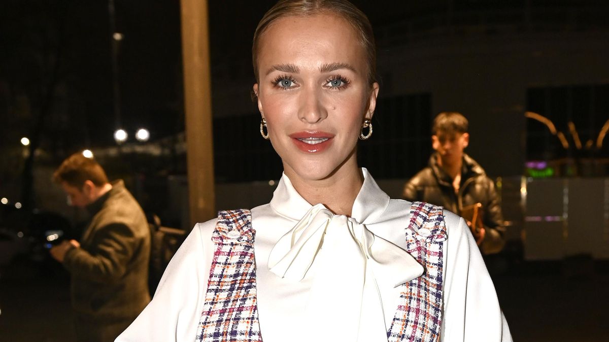 Nejhezčí zadek českého showbyznysu opět na scéně! Nela Slováková ukázala sexy křivky v sametových bikinách