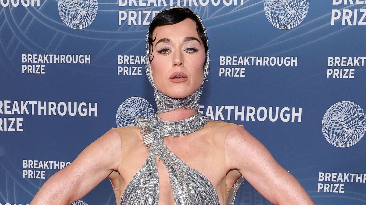 Otřesné. Model Katy Perry po delší době na veřejnosti naprosto propadl. Odhalila skoro vše!