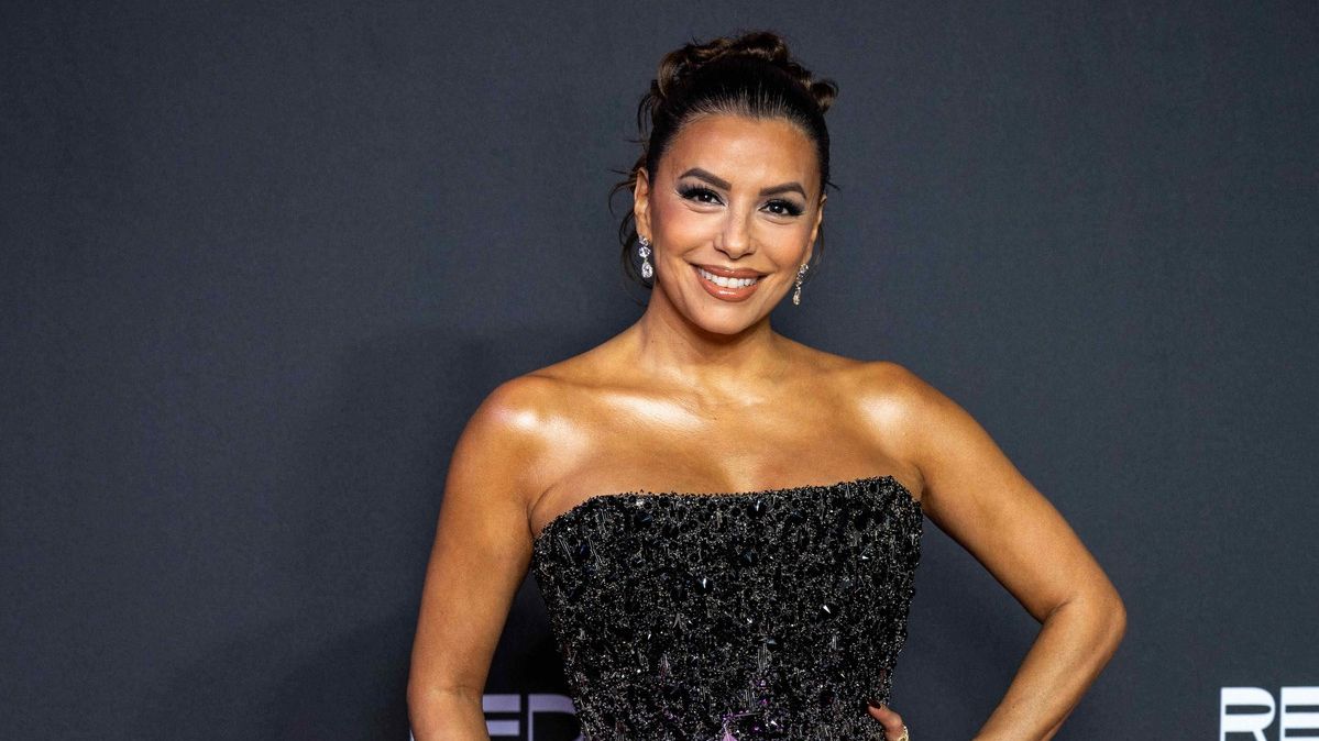 Děláte si srandu? Jste nejhezčí žena na světě! Eva Longoria v bikinách uchvátila fanoušky svým vypracovaným tělem