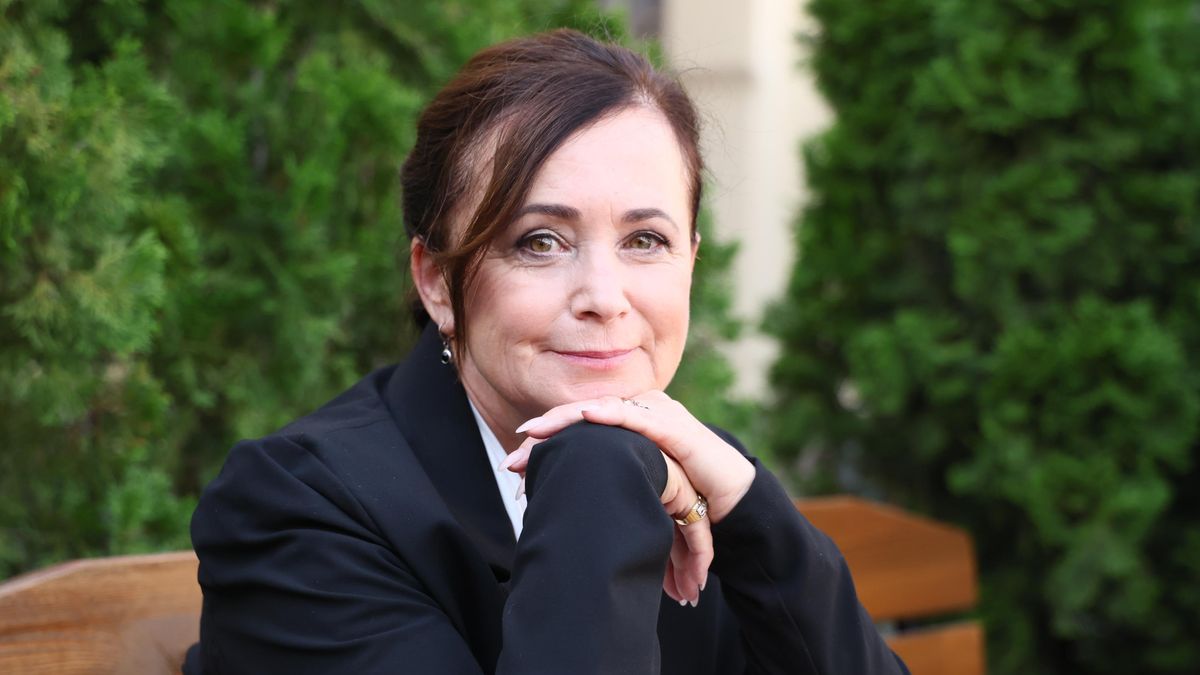 Pohádková Arabela musela kvůli seriálu vyhledat hlasového kouče. Pak vysekla poklonu Polívkovi, Holubové a taky pivu