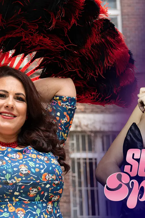 Tahle žena ví, jak zvednout tlak: Vnadná burleska Angelica nám ukázala krytky na bradavky a další sexy vychytávky