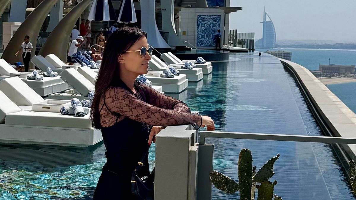 V Dubaji je horko: Gabriela Partyšová vyrazila do Emirátů se svým miliardářem. Užívají si pořádného luxusu
