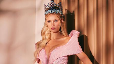 Tady už není pochyb! Krystyna Pyszková odhalila pořádně se zvětšující bříško. Miss World o těhotenství ale stále mlčí