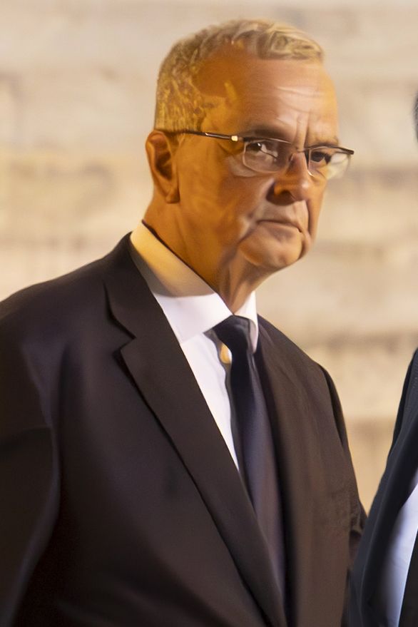 Měl jsem ho rád, dojal se Kalousek na posledním rozloučení s Bartoškou: Nechyběli ani další politici i miliardáři - fotka 1/1