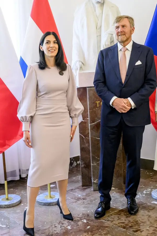 Jste úžasná, krásná a celá záříte: Markéta Pekarová Adamová oblékla šaty, které ji v očích fanoušků vynesly do nebes - fotka 1/1