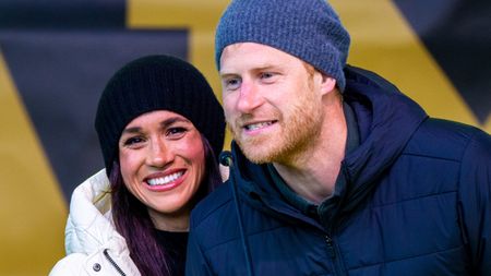 Meghan zveřejnila nejrozkošnější záběry Harryho s Lilibet a Archiem: „Dokonalá rodinka“ opět strhla lavinu hejtů