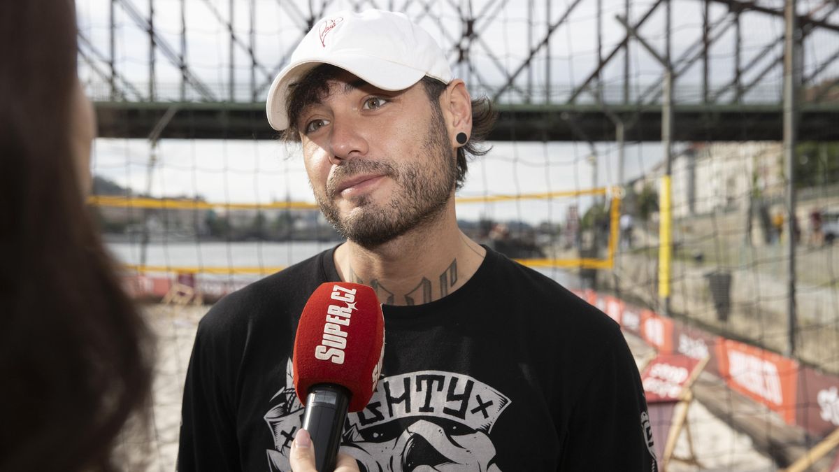 Renne Dang opět po boku své slavné ex! Společnou postel jsme od rozchodu sdíleli poprvé, směje se hudebník
