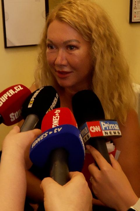 Advokátka bývalky Adama Krause, který čelí obvinění ze znásilnění: Takový přístup soudu jsem ještě nezažila