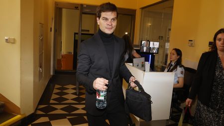 Drsná slova expartnerky Adama Krause u soudu kvůli znásilnění: Kopnutí do břicha a předčasný porod!