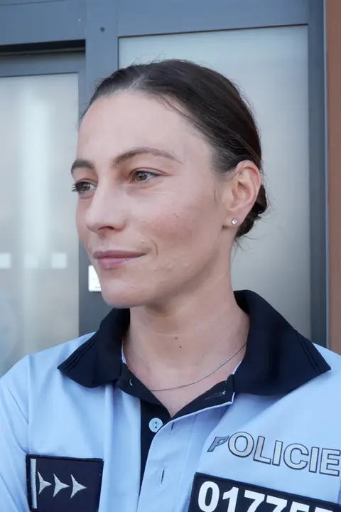 Krásná Marie ze Studny se teď převléká za policistku. Herečka ale ztvárňuje i hodně bizarní roli: Je z ní DJ Uwa