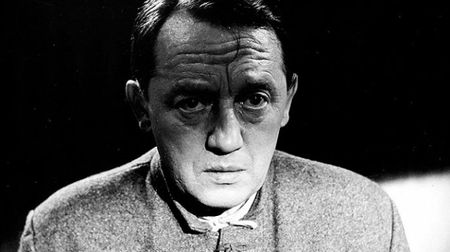 Jeho alibi byla i Nataša Gollová. Nenápadný herec prožíval bouřlivý vztah s filmovou hvězdou, jeho to ale táhlo k mužům
