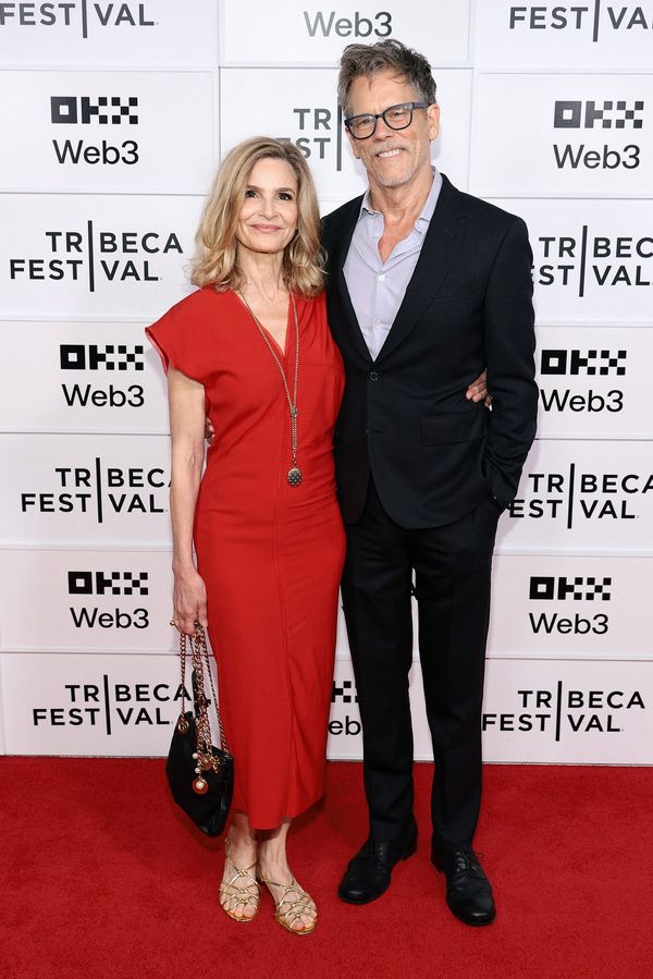 Kevin Bacon a Kyra Sedgwick výjimečně ukázali syna. Snímky pořádně vyděsili fanoušky!  - fotka 1/1