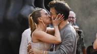 Scarlett a hvězda Bridgertonů: Vášnivé polibky před zraky fotografů i manžela!