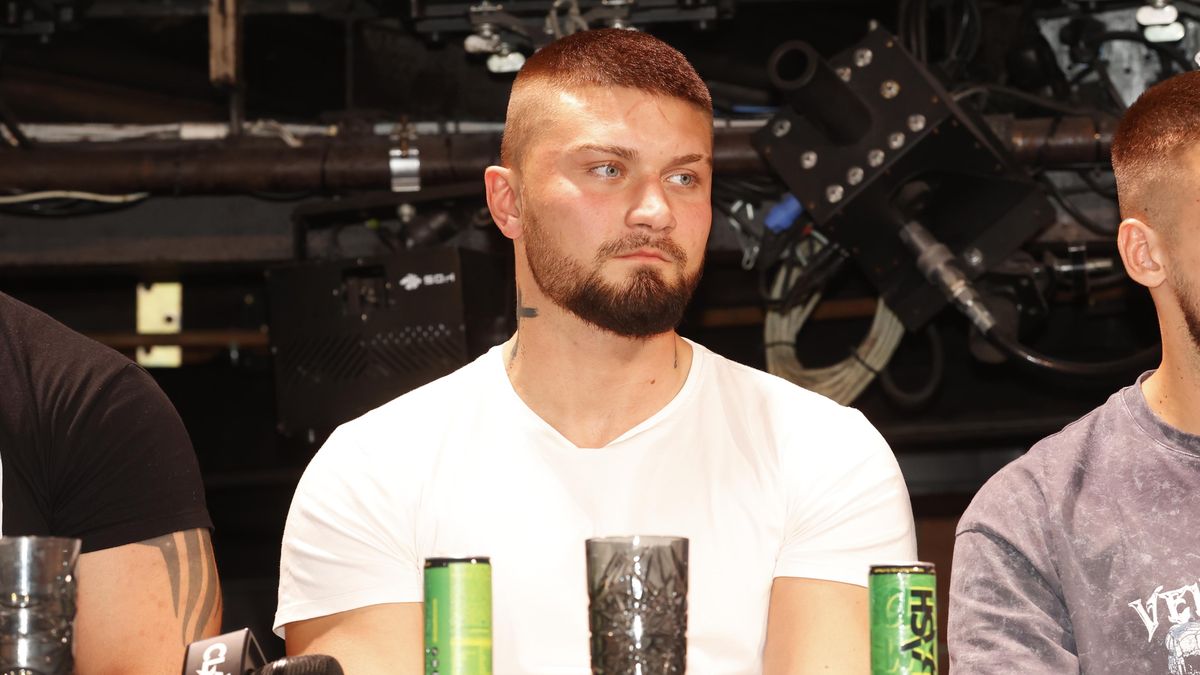 Datel musel na operaci: Zaživa mu narovnávali kost v ruce, šílel bolestí. Nepomohlo to