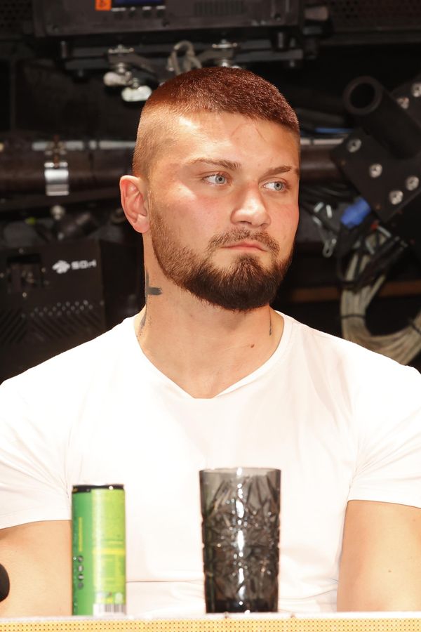 Datel musel na operaci: Zaživa mu narovnávali kost v ruce, šílel bolestí. Nepomohlo to - fotka 1/1